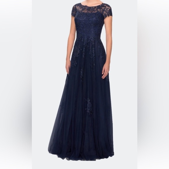 La Femme Dresses & Skirts - La Femme Navy Floral Lace Midi Dress